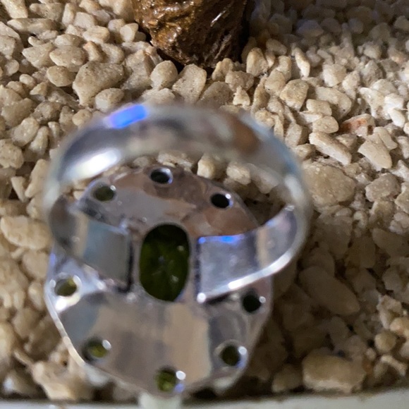 Vintage 925 peridot ring - Picture 3 of 7